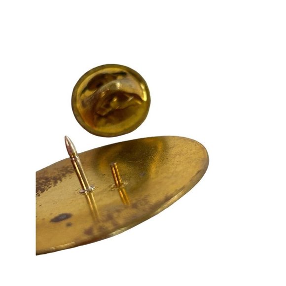 Harley-Davidson Museum Lapel Pin 1.25" Diameter Milwaukee WI - Picture 5 of 5